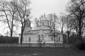 <span class="eja-frame eja-film-bw"><span class="dashicons dashicons-editor-video"></span>9
</span> Kościół w Gnojnie <span class="eja-timestamp">3.04.2021</span>