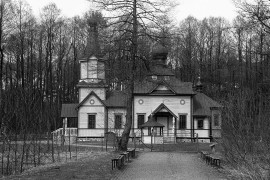 <span class="eja-frame eja-film-bw"><span class="dashicons dashicons-editor-video"></span>12
</span> Cerkiew w Koterce <span class="eja-timestamp">5.04.2021</span>